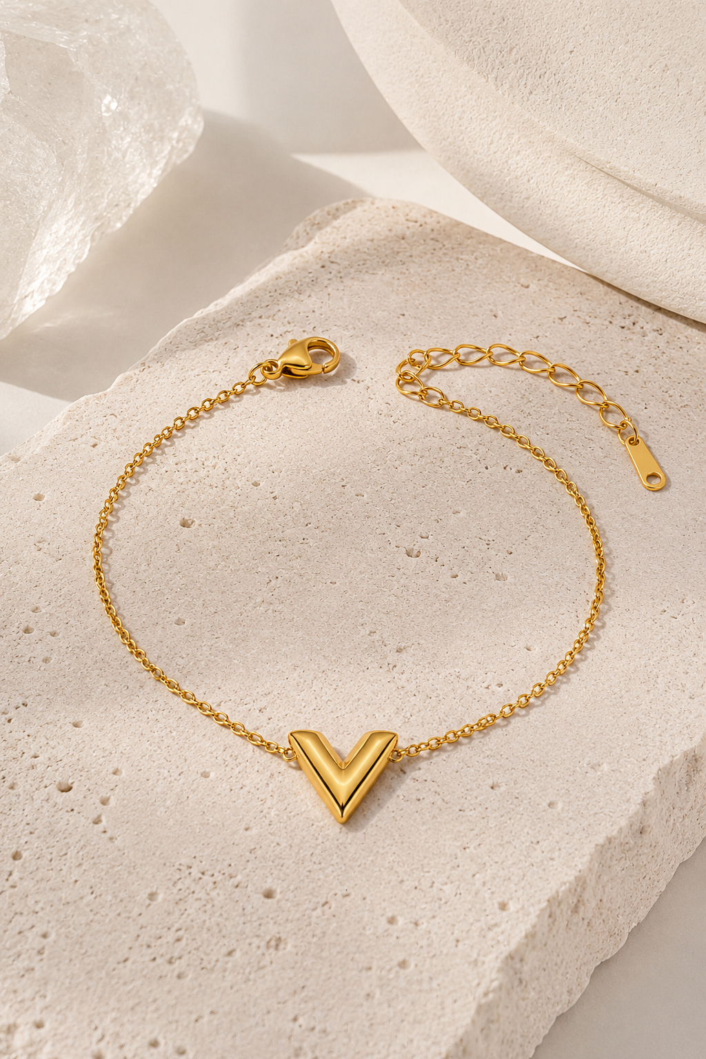 Arc V Bracelet in gold by YAVI Atelier — view 2